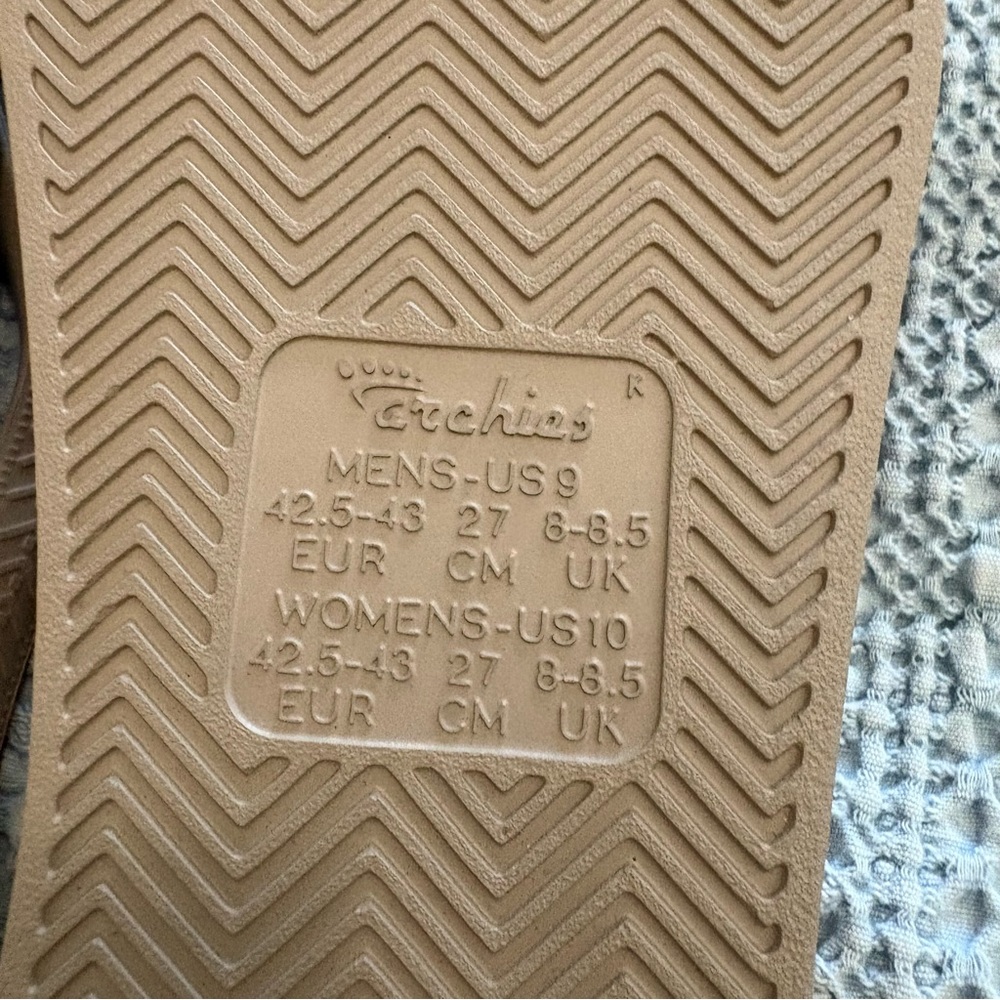 Archies Taupe Flip-Flop Sandals - Picture 4 of 4